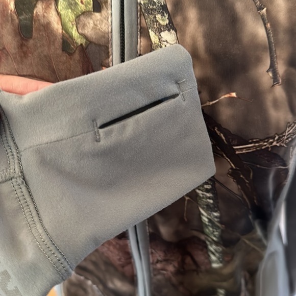 Hunting Jacket Brand is Girls & Guns medium jacket camo hunting coat  stretchy - Picture 9 of 12